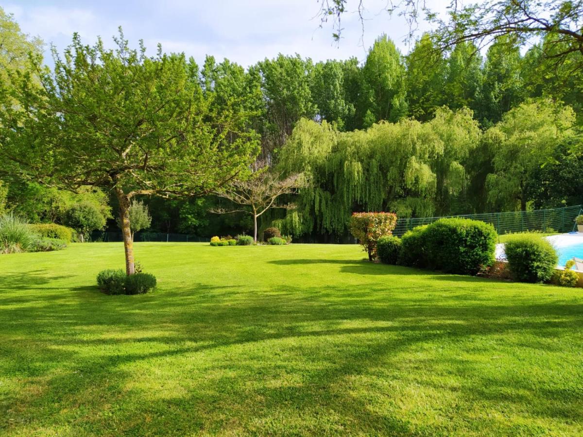 Bed and Breakfast La Ferme D'Aigurolles Saint-Maur  Exterior foto